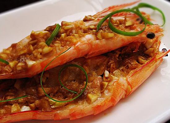 腐乳蒜蓉虾的做法_腐乳蒜蓉虾怎么做好吃图解