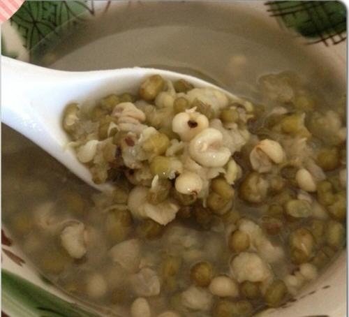 绿豆薏仁汤的做法_绿豆薏仁汤怎么煮容易烂的