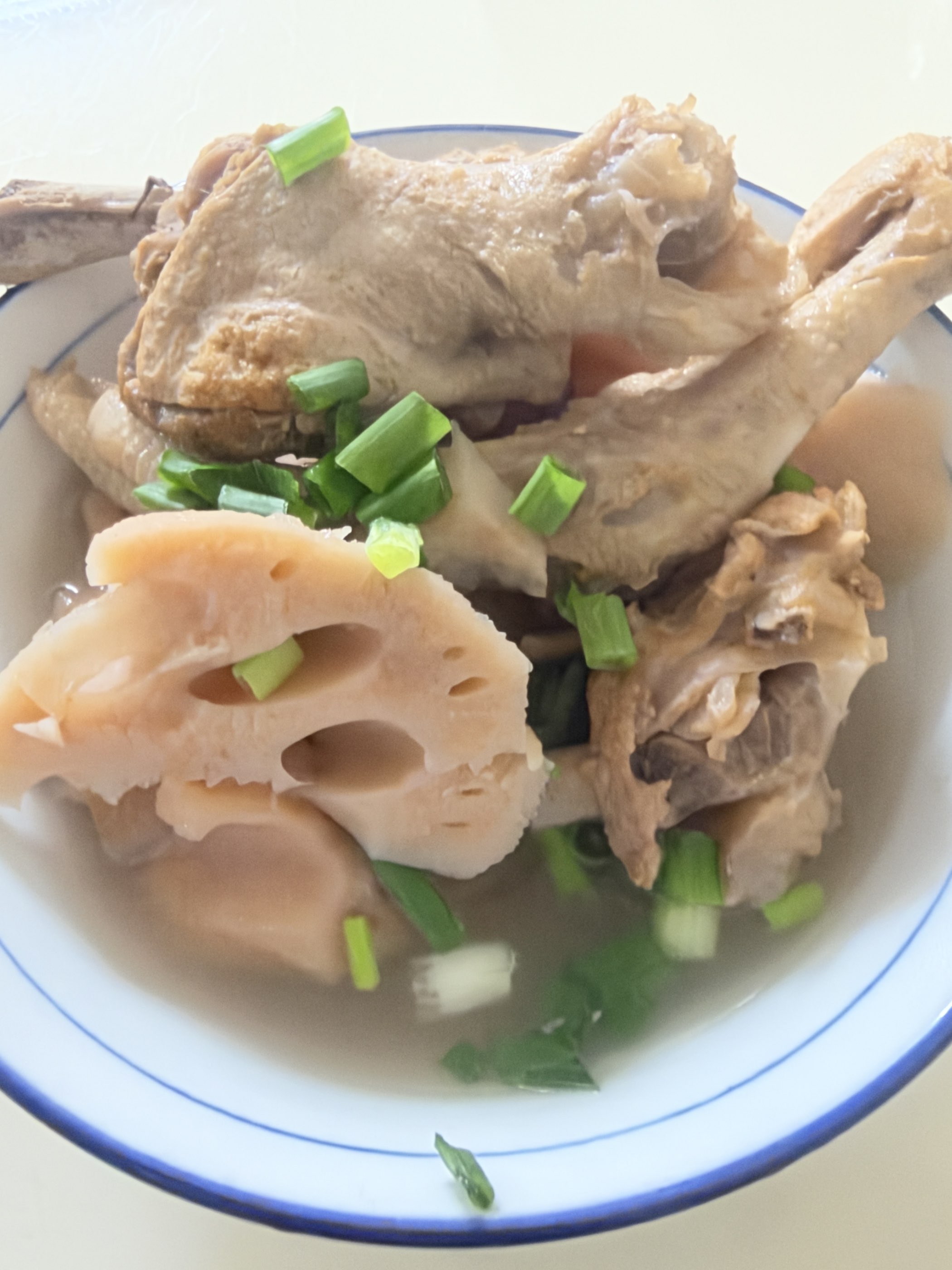 炖鸭子腥味重?别只会加料酒，去腥最好办法是这关键的4步