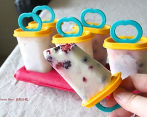 莓果酸奶冰棒