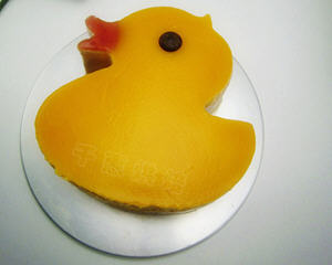 小黄鸭芒果慕斯蛋糕
