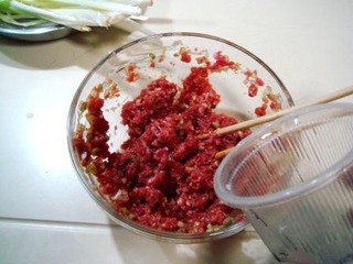 【2011年菜展】京城话美食，地道北京味儿“锅贴”的做法步骤：5