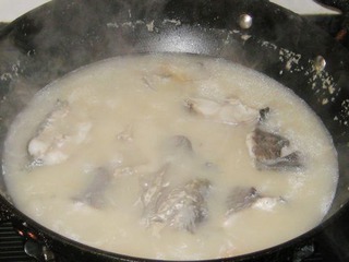 豆腐黑鱼汤的做法步骤：6