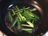 葱香油酥烧饼的做法 步骤7