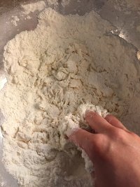 葱香油酥烧饼的做法 步骤3