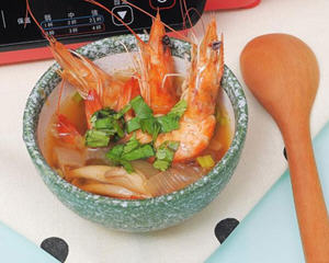 泰式酸辣虾汤