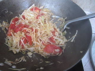 西红柿炒大头菜的做法步骤：9