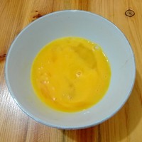 姜汁核桃炖蛋的做法 步骤2