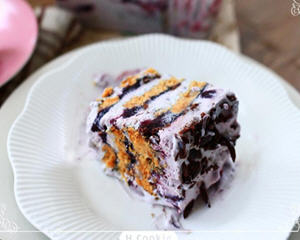 蓝莓巧克力豆冰盒蛋糕