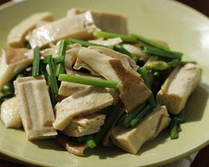 猪肝菇炒豆腐