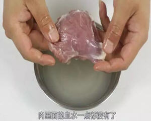 用盐水如何清洗猪肉的正确方法