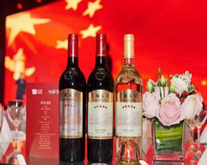 2019年长城五星荣获首枚IWC“中国红葡萄酒特等奖”