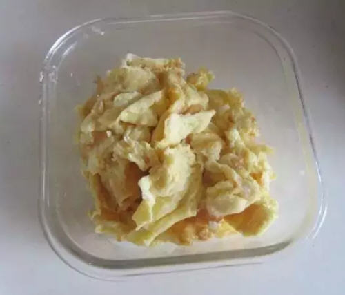 秋葵炒鸡蛋的简单做法5