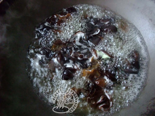 超辣水煮鱼片的家常做法9