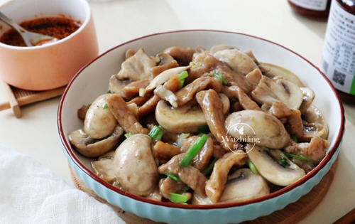 家常蘑菇炒肉丝1