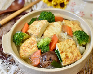 蔬菜豆腐煲